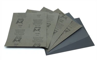 Schwarzes Schleifpapier